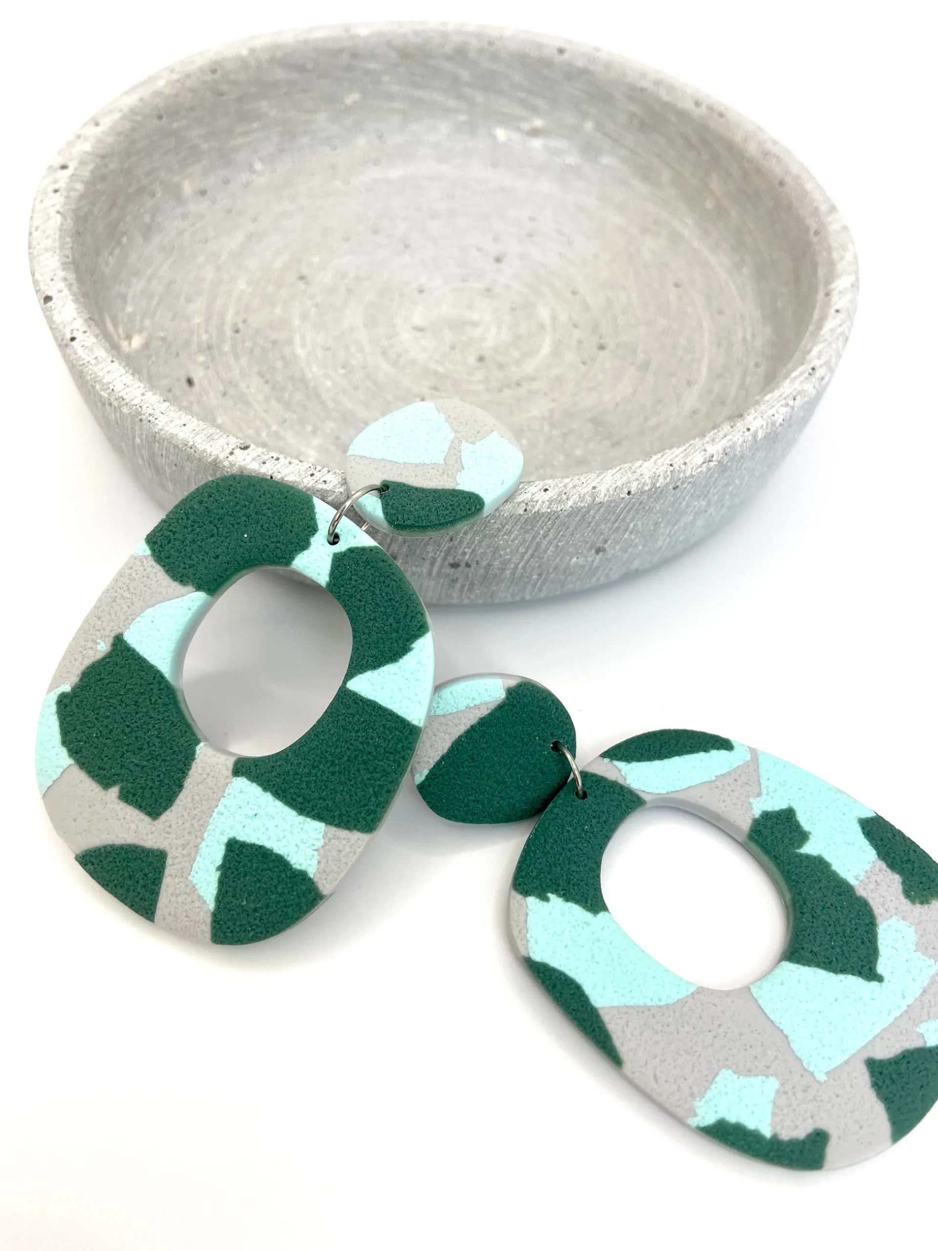 Polymer Clay Ohrringe richtig pflegen – so halten sie jahrelang