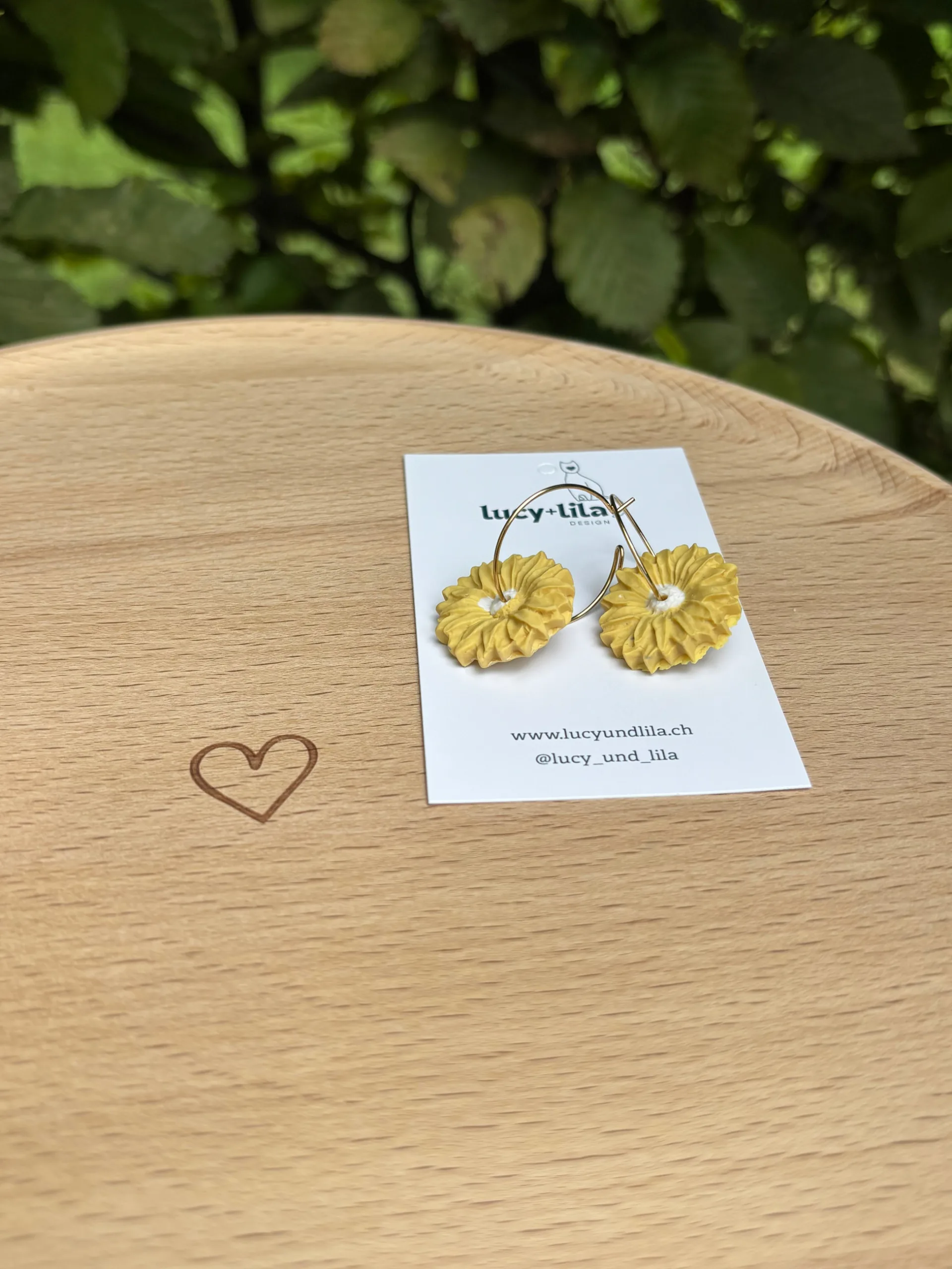 Floral Glow Ohrringe gelbe Blumen, leichte hypoallergene Ohrringe